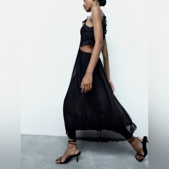 Zara RUFFLED PLEATED DRESS - Picture 9 of 11